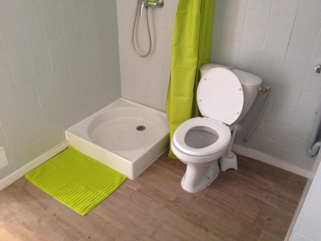 Appartement L'Atypique Пертюи Екстериор снимка