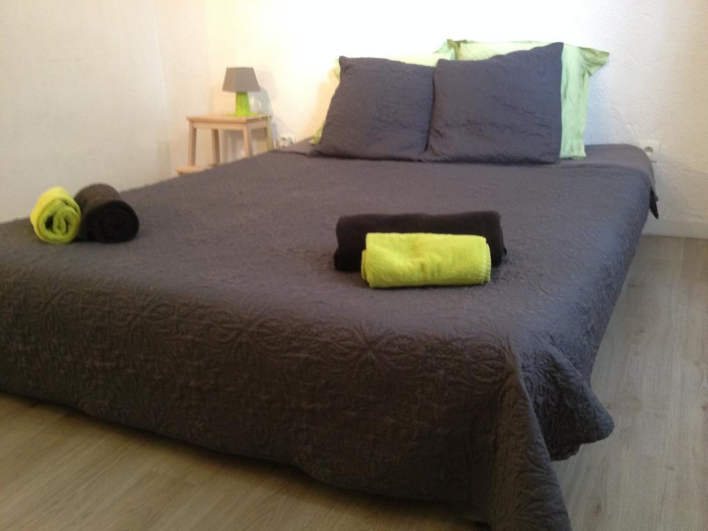 Appartement L'Atypique Пертюи Екстериор снимка